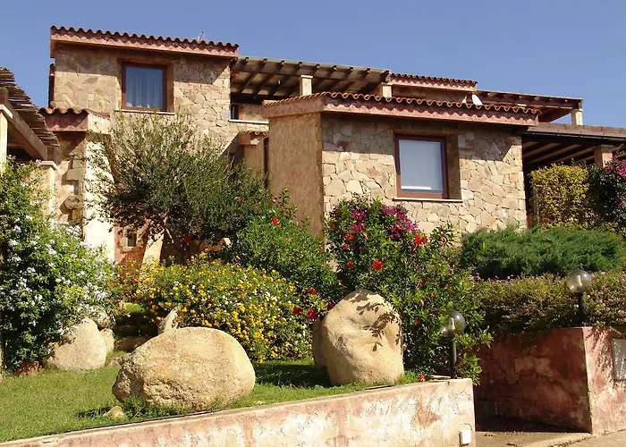 Le Residenze Di Porto Corallo 別荘 *