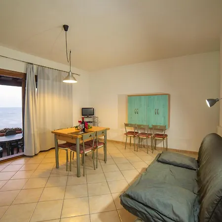Le Residenze Di Porto Corallo וילאפוצו