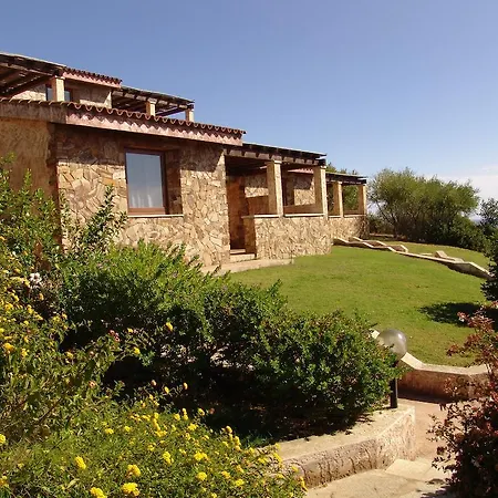 Le Residenze Di Porto Corallo וילאפוצו