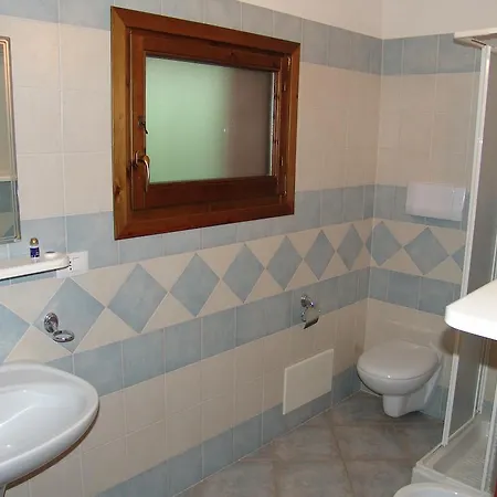 Le Residenze Di Porto Corallo * וילאפוצו