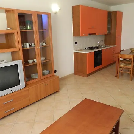 Le Residenze Di Porto Corallo * וילאפוצו