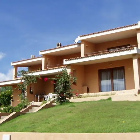 בית נופש Le Residenze Di Porto Corallo וילאפוצו