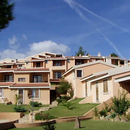 Dom wakacyjny Le Residenze Di Porto Corallo *