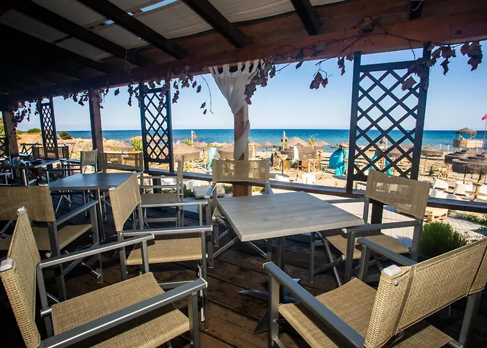 Le Residenze Di Porto Corallo Дом отдыха *