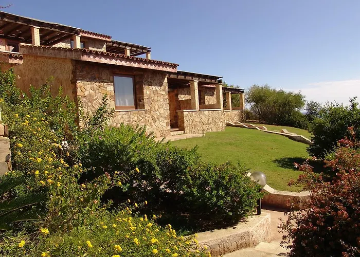 Le Residenze Di Porto Corallo Виллапутцу