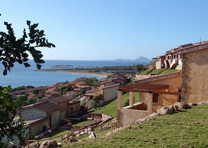 Le Residenze Di Porto Corallo Виллапутцу